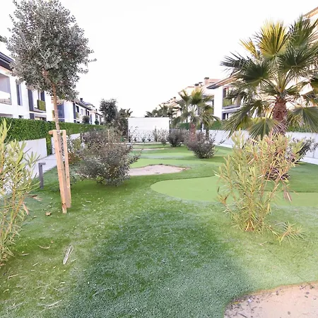 Apartment Atico De Lujo Con Piscina Y Mini Golf En La Playa