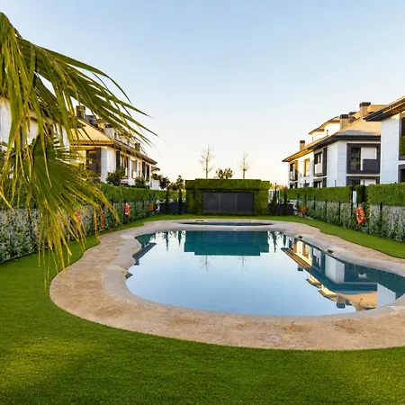 Atico De Lujo Con Piscina En La Playa Appartement *